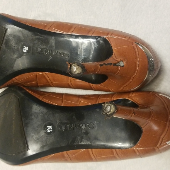 Calvin Klein Brown Leather Heels Women's Size 9m - Picture 6 of 6
